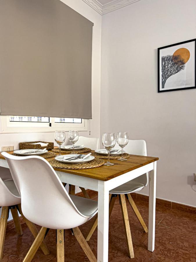 Apartment 100 M From The Beach Arinaga Exterior foto